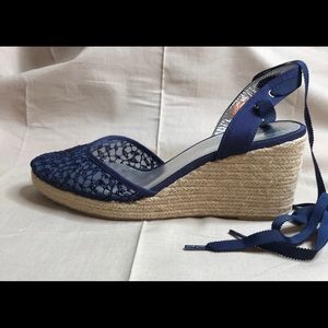 Adrianna Papell Navy wedges